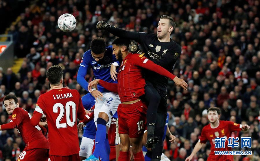 足球国足争议判罚引专家讨论