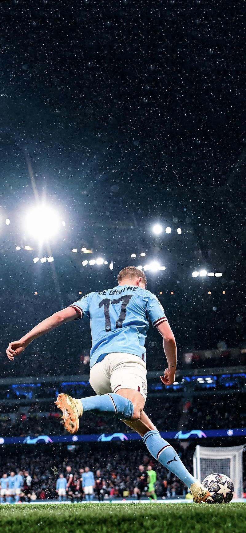 哈里·凯恩替补出场打入帽子戏法，五星拜仁轻松战胜斯图加特